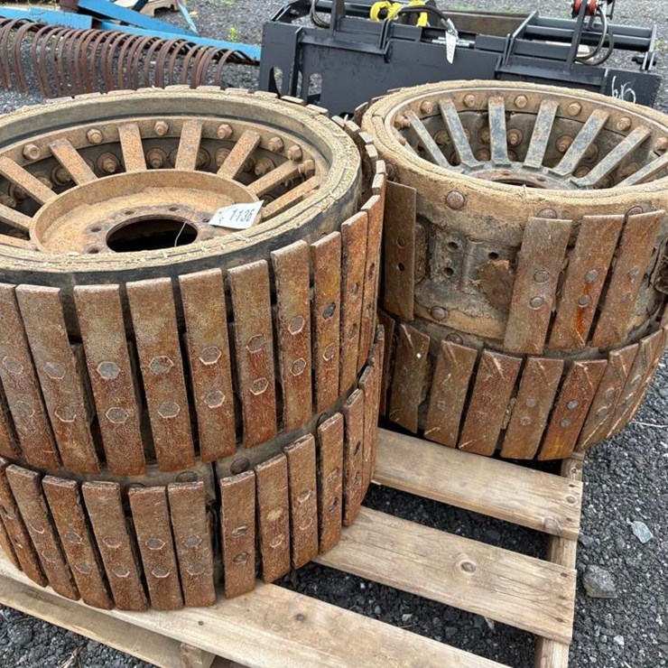 Steel Skidsteer Wheels (4)