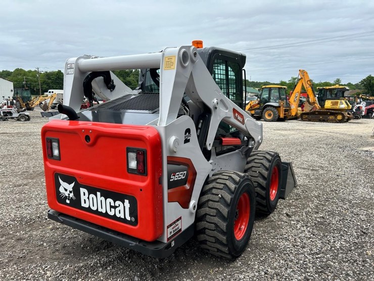 2024-bobcat-s650-image-4