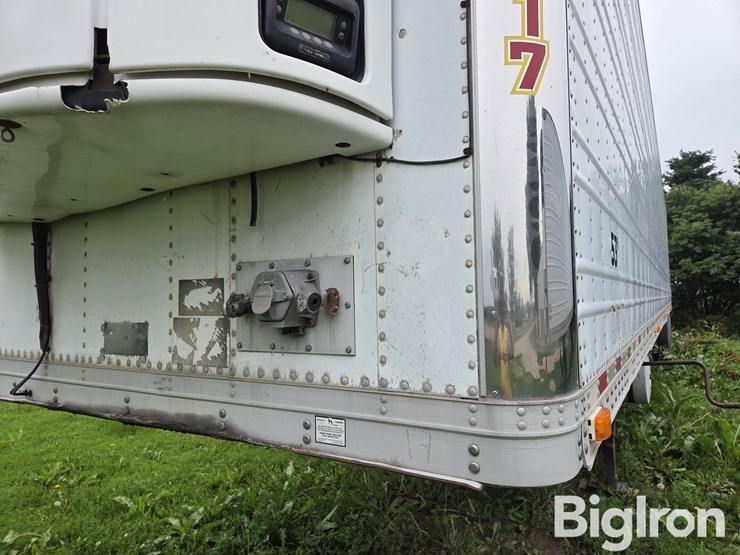 2012-great-dane-trailer-image-11