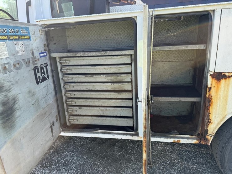 2003-gmc-topkick-image-22