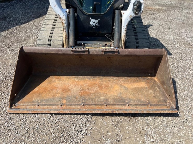 2022-bobcat-t76-image-10