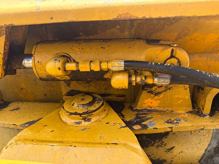deere-550-image-13