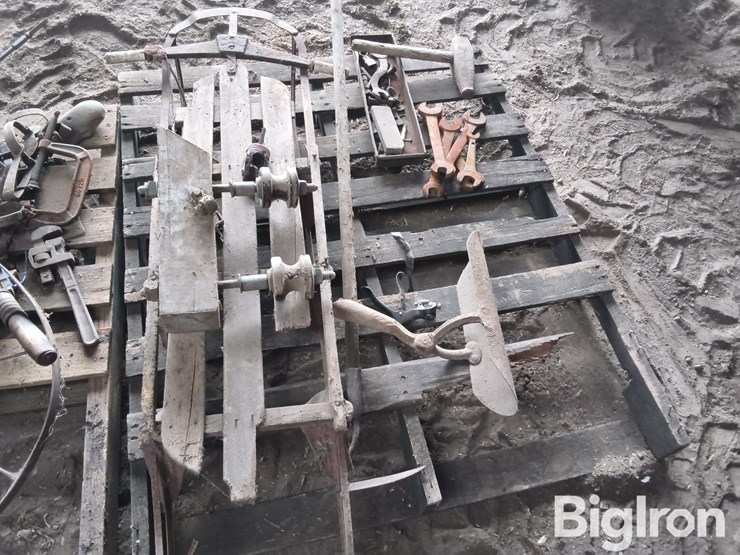 misc-antique-tools-image-12