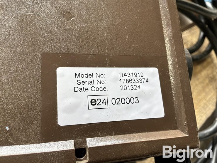 john-deere-350-image-9