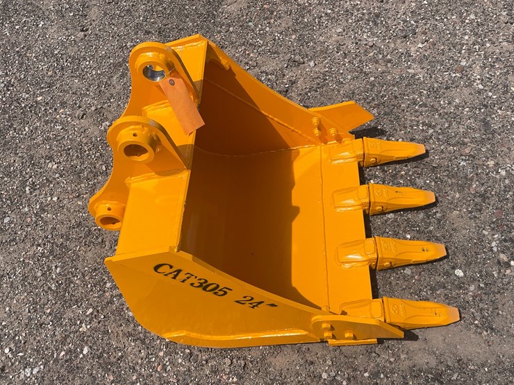2026-caterpillar-305-image-1