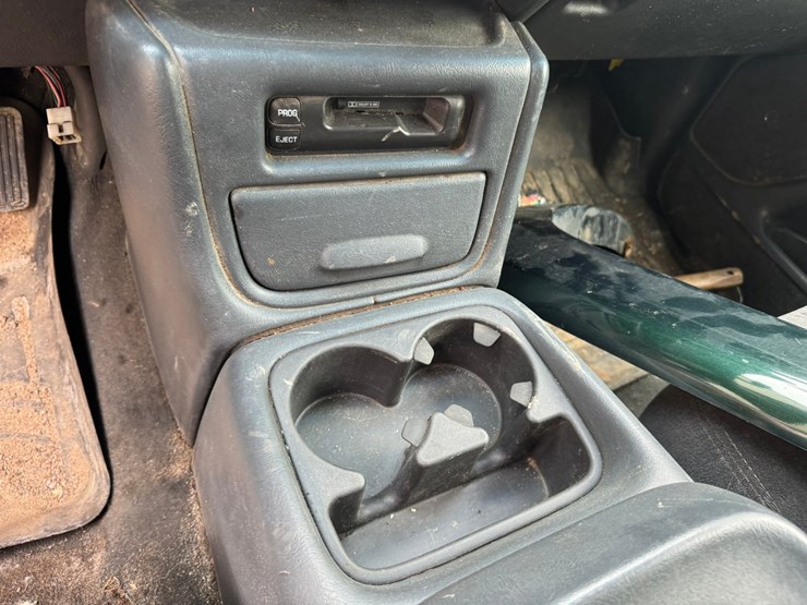 2002-chevrolet-2500hd-image-41