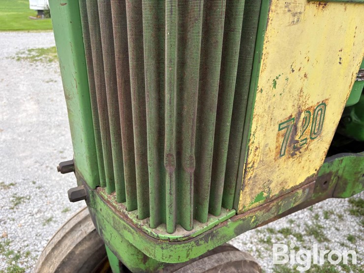 1958-john-deere-720-image-13