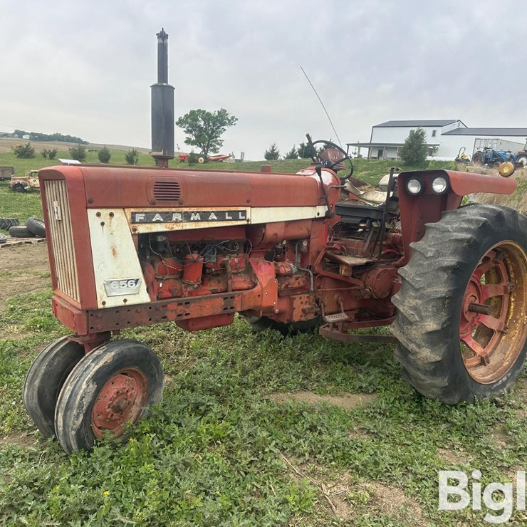 1966 INTERNATIONAL 656