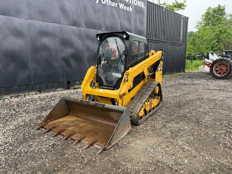 2017-caterpillar-249d-image-8