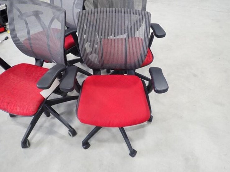 qty-of-(5)-desk-chairs-image-7