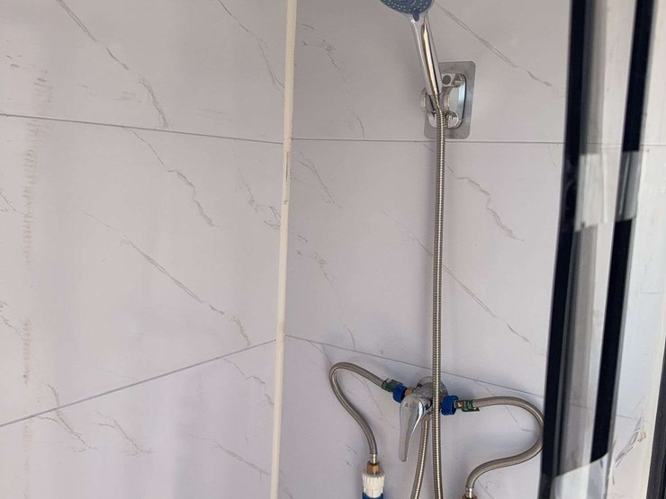 new-portable-bathroom-w/-shower-image-10