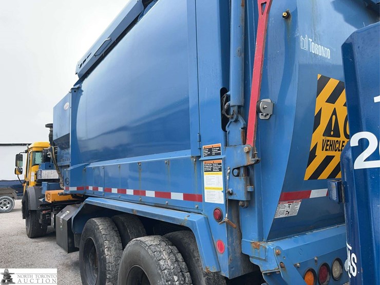 non-operable-2020-mack-lr-t/a-refuse-truck-image-6