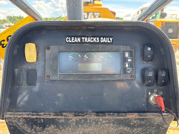 deere-650-image-51