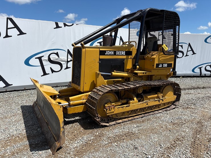 deere-550-image-1