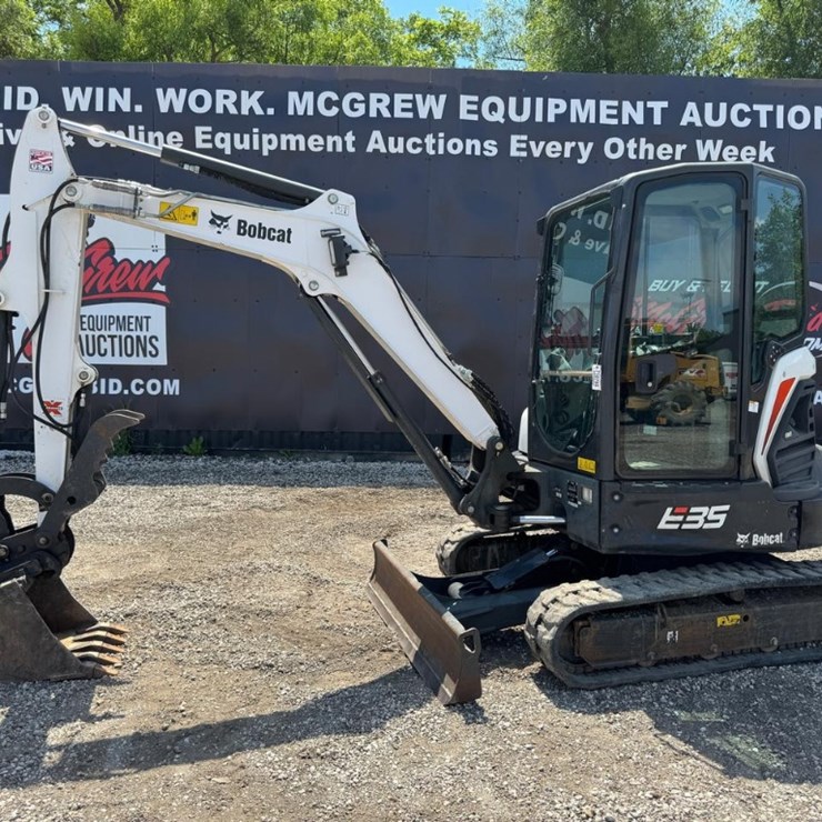 2021 BOBCAT E35i