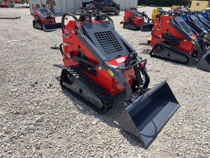 2026-zjg-zj-380-tracked-mini-skid-steer-loader-image-9