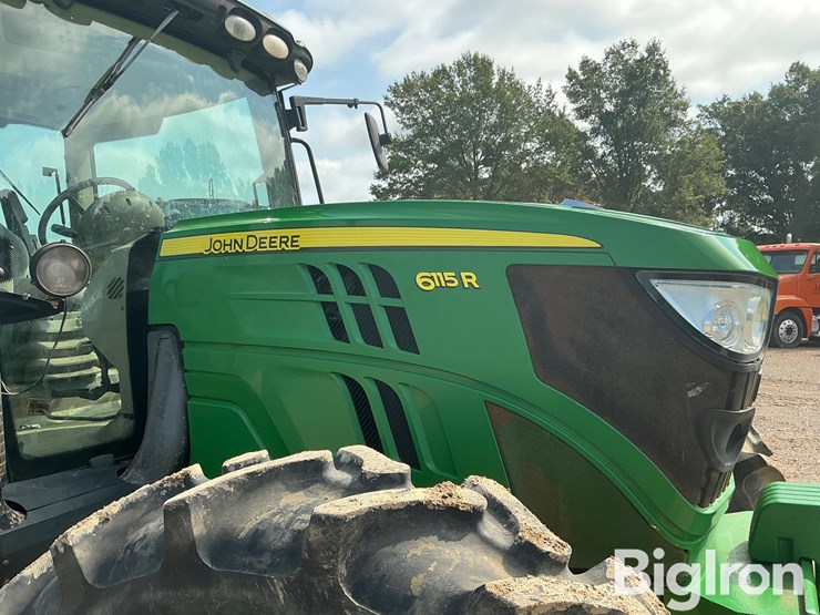 2013-john-deere-6115r-image-11
