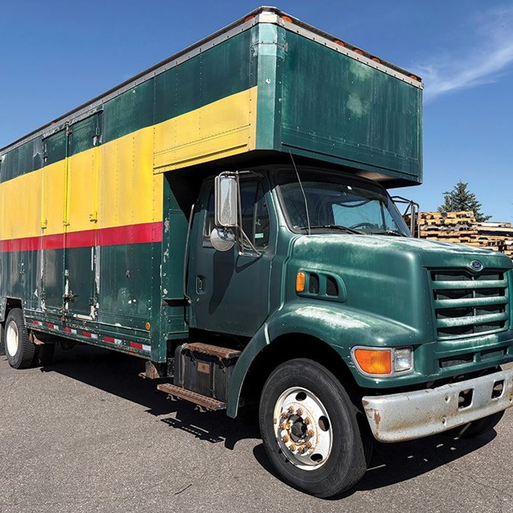 1998 FORD L8000