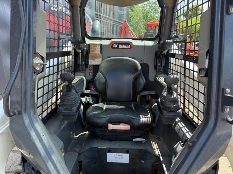 2022-bobcat-t62-image-12