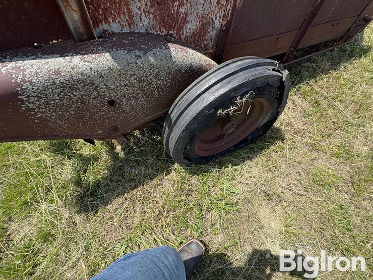 farmall-manure-spreader-image-19