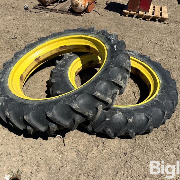 DEERE Tires