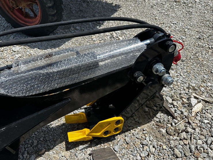 zjg-m-drg-mini-skid-steer-digger-attachment-image-5