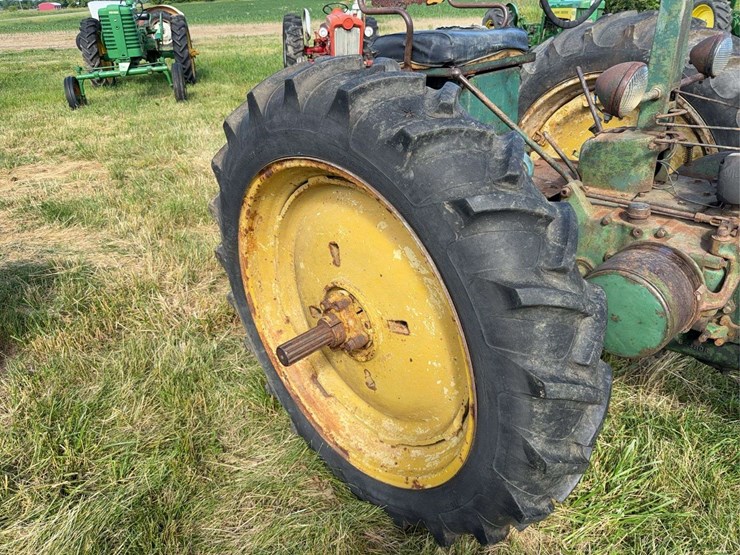 john-deere-model-b-image-15