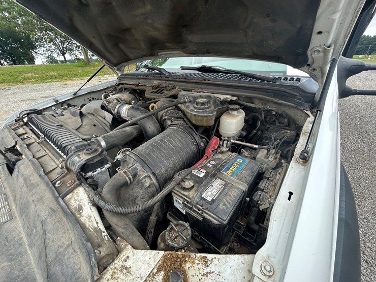 2006-ford-f450-image-28