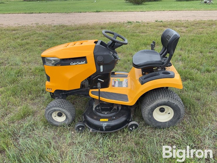 2018-cub-cadet-13apa1ct010-xt1-lt46"-lawn-mower-image-8