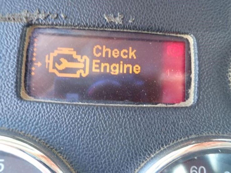 2013-peterbilt-367-image-17