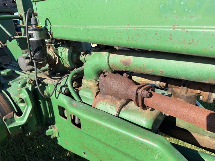 john-deere-model-b-image-13