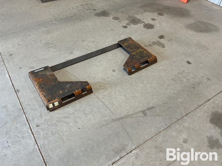 2025-wolverine-qmp1-16-10t-skid-steer-plate-image-3