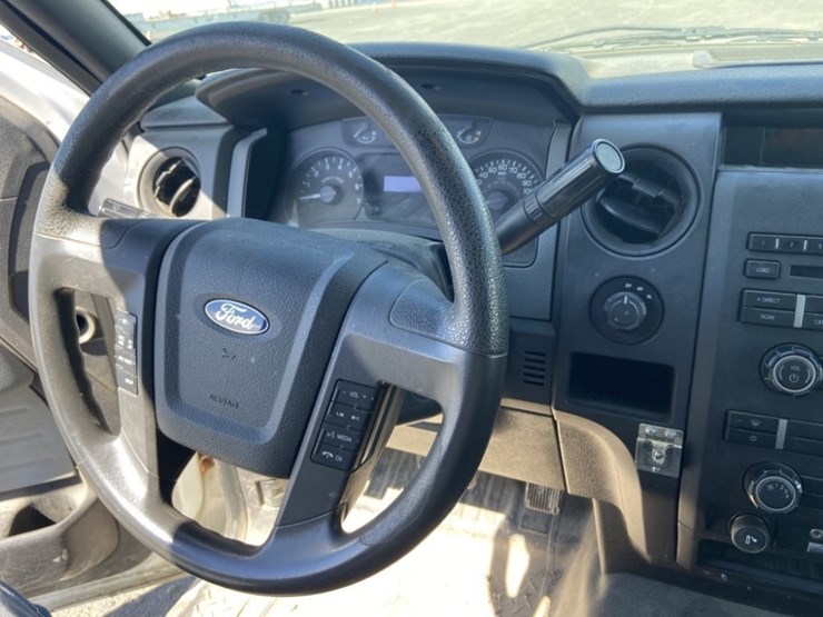 2011-ford-f150-xl-image-17