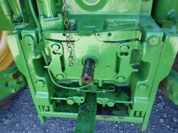 john-deere-tractor-loader-image-21