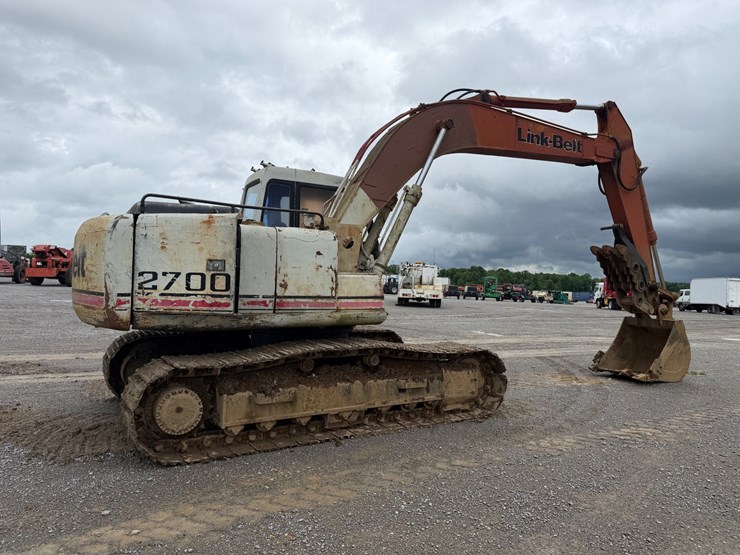 #87-•-2004-link-belt-2700-hyd-excavator-image-3