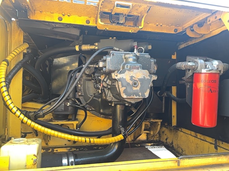 komatsu-pc300-lc-image-10