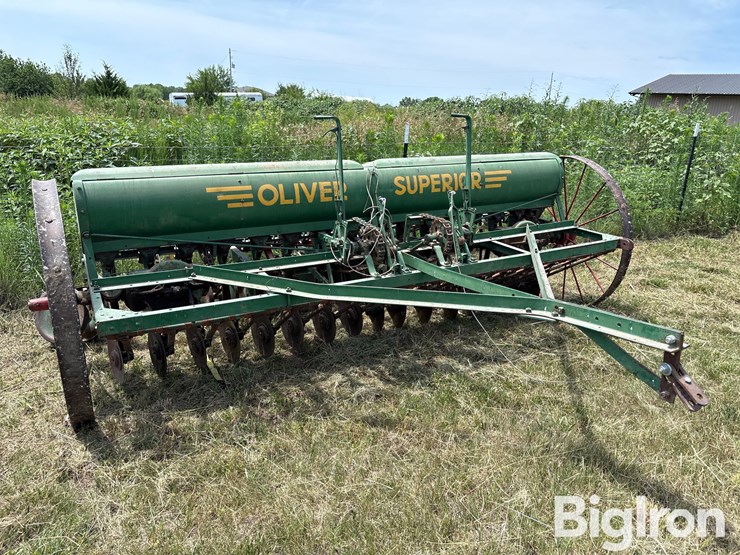 oliver-superior-mechanical-grain-drill-image-3