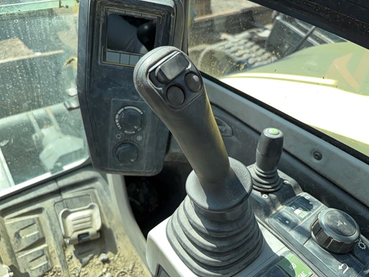2017-wacker-neuson-et145-image-29