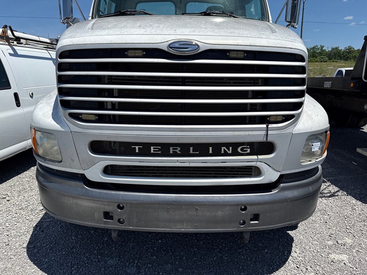 2007-sterling-a9500-image-5