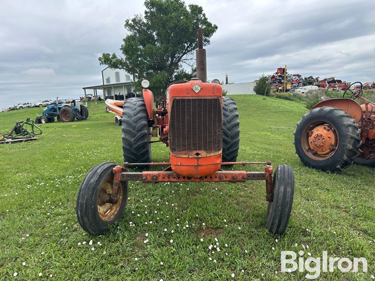 1964-allis-chalmers-d17-image-2