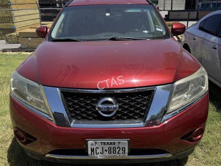 2014-nissan-pathfinder-image-4