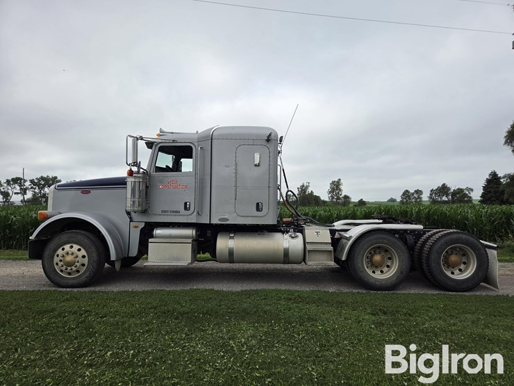 2008-peterbilt-367-image-8
