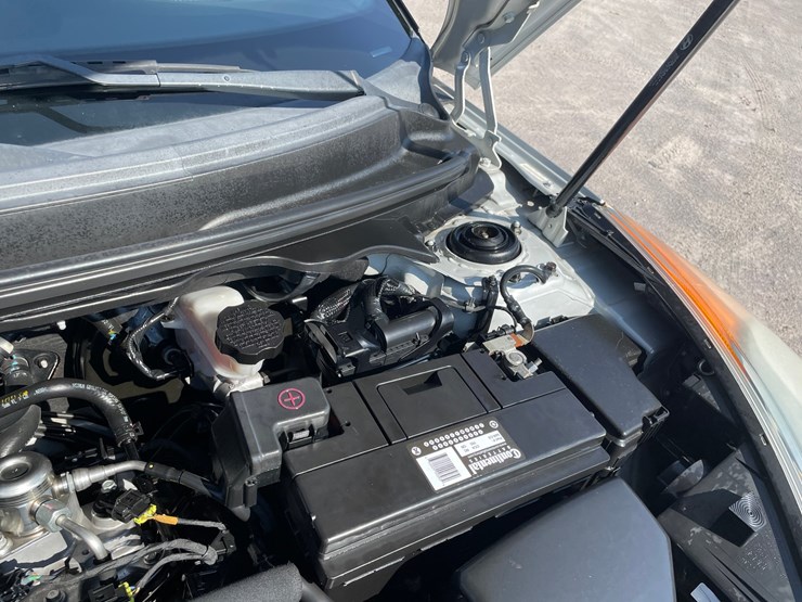 #154-•-2013-hyundai-veloster-(nm-title-in-delay)-image-29