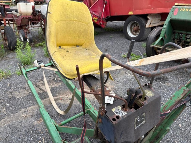 john-deere-10-image-6