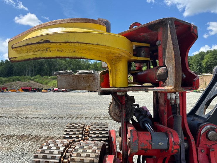 2014-caterpillar-501-image-19