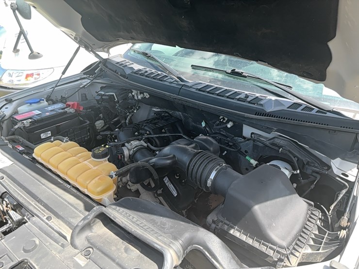 2017-ford-f150-image-18