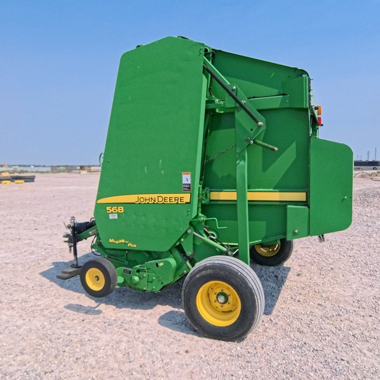 2009 JOHN DEERE 568