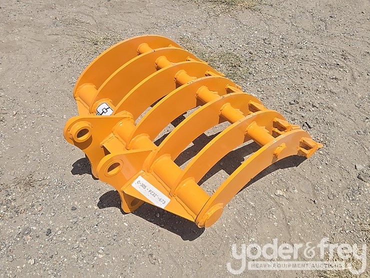 2026-caterpillar-305-image-3