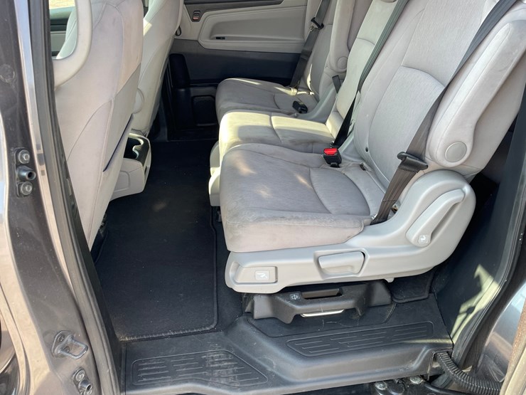 2018-honda-odyssey-image-40