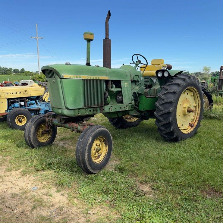 JOHN DEERE 3010